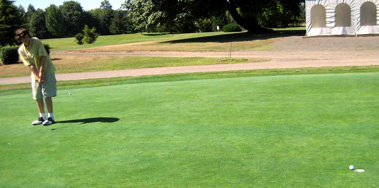 In it goes - practice putting - July 17, 2008