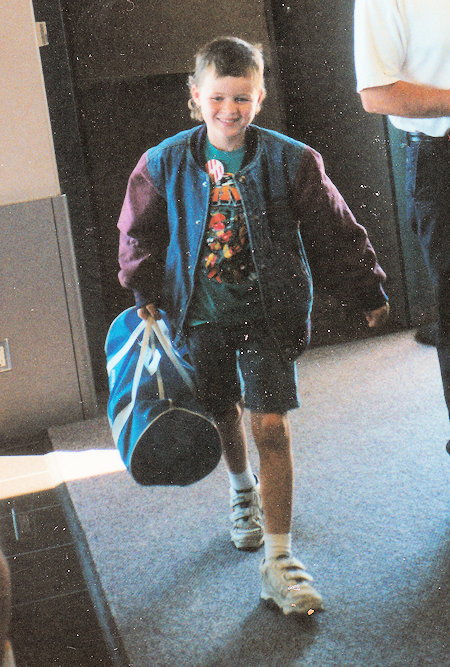 Andrew at Eugene, Oregon airport arriving to visit Vee Andrew at Eugene, Oregon airport arriving to visit Vee